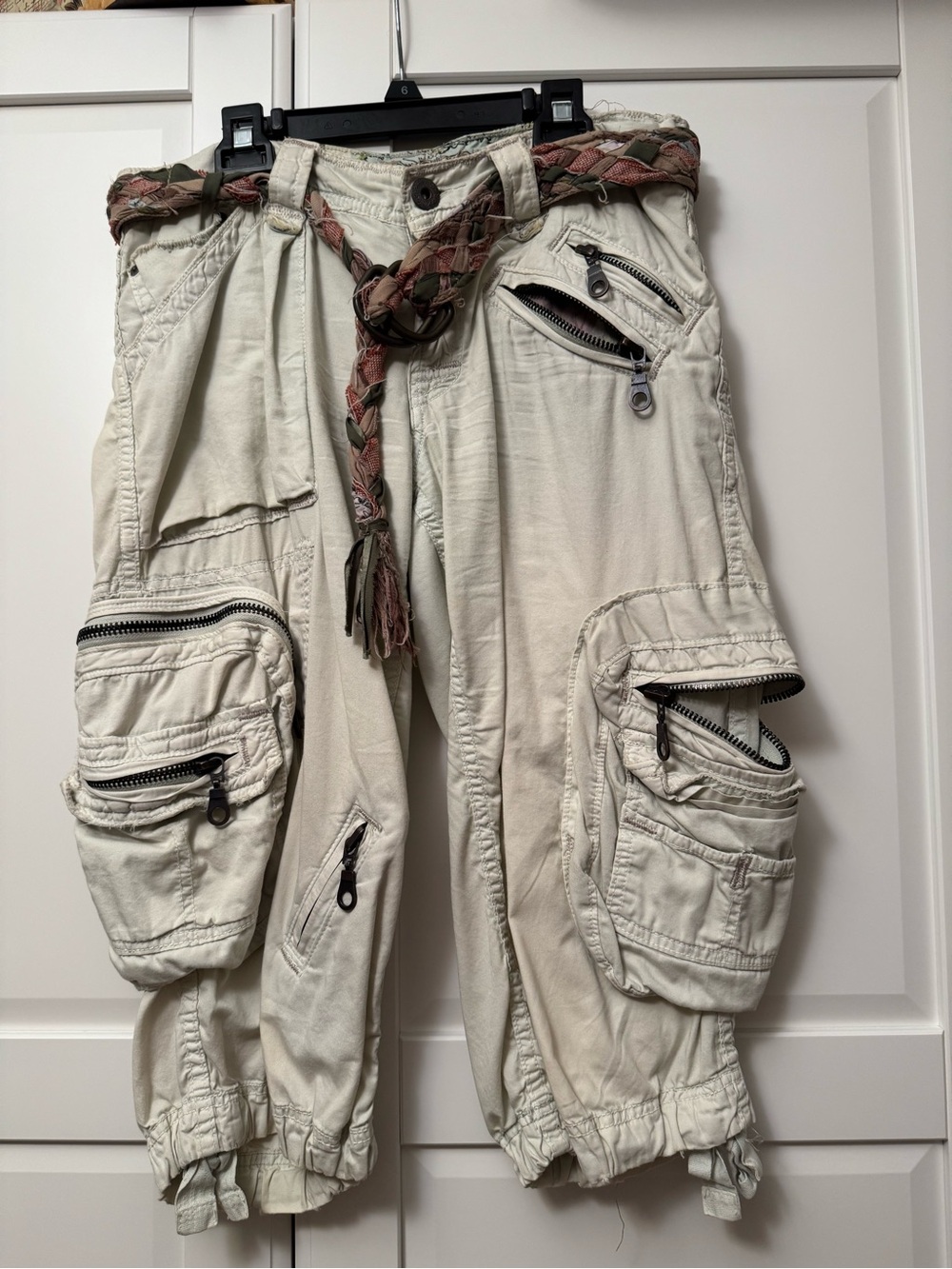 Cropped Cargo Pants in Cream with Multi-Pocket Utility Style